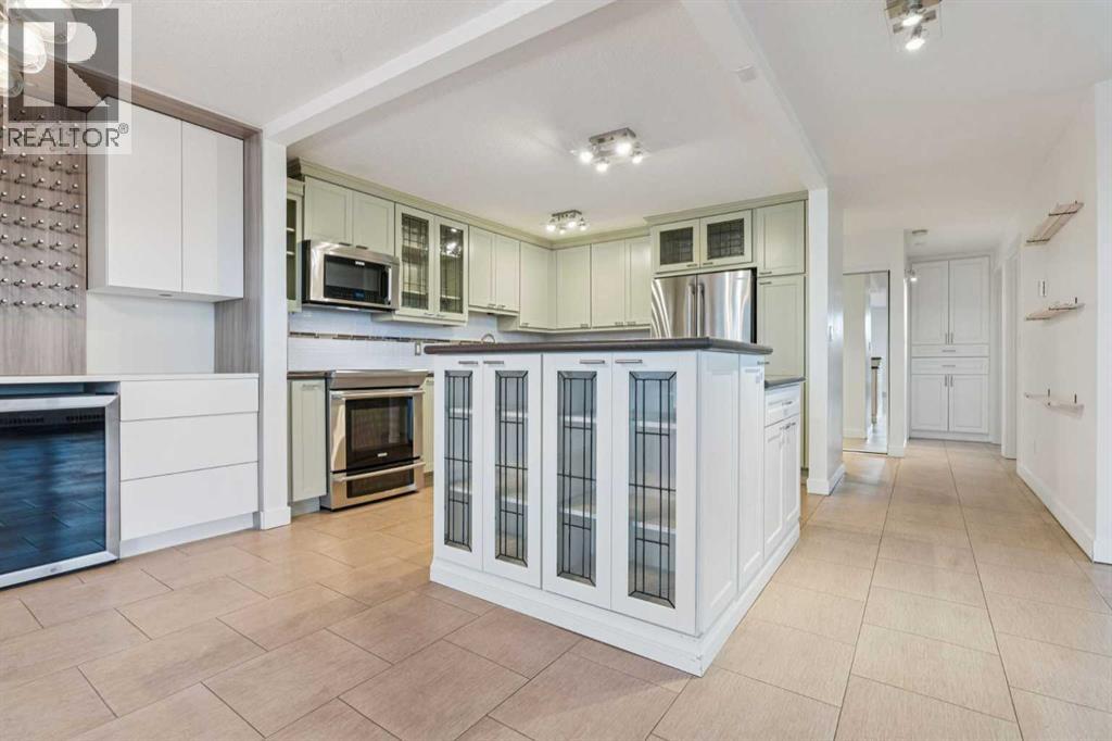 Single Family House for Sale in    Avenue SW Windsor Park Calgary 