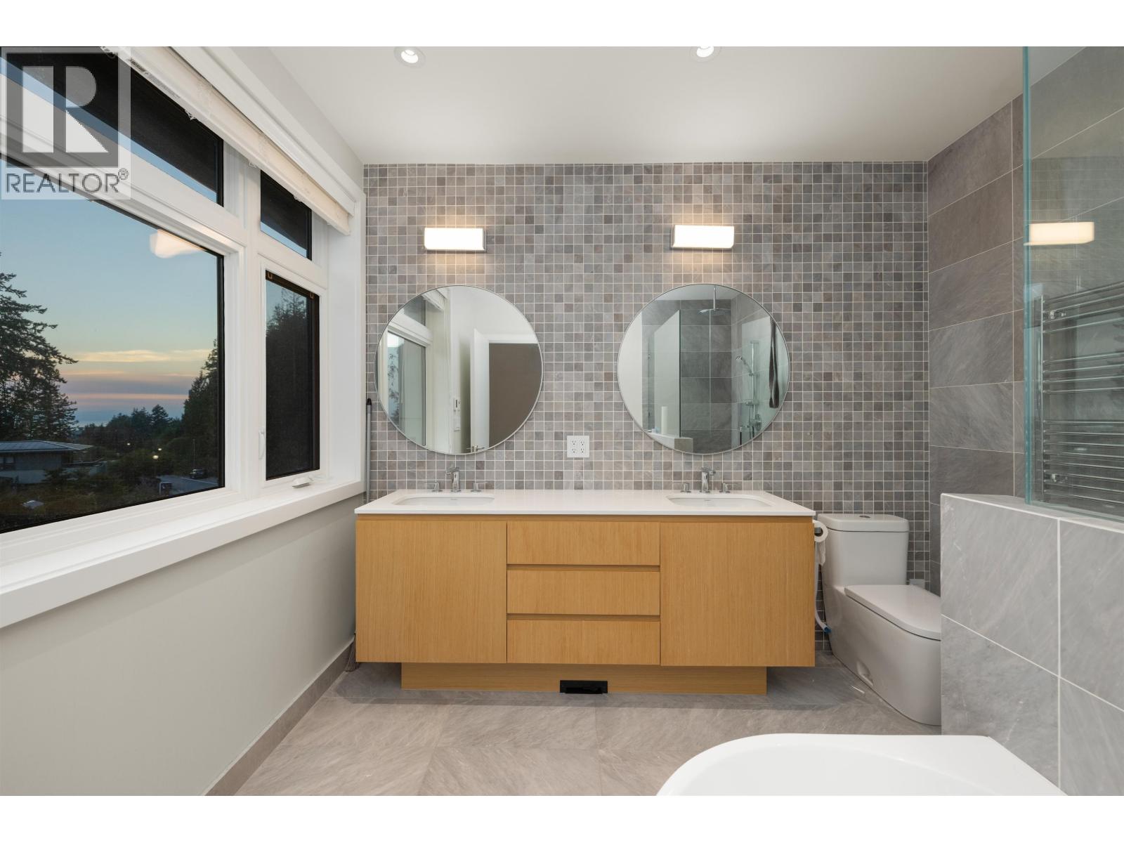 2993 BURFIELD PLACE, West Vancouver