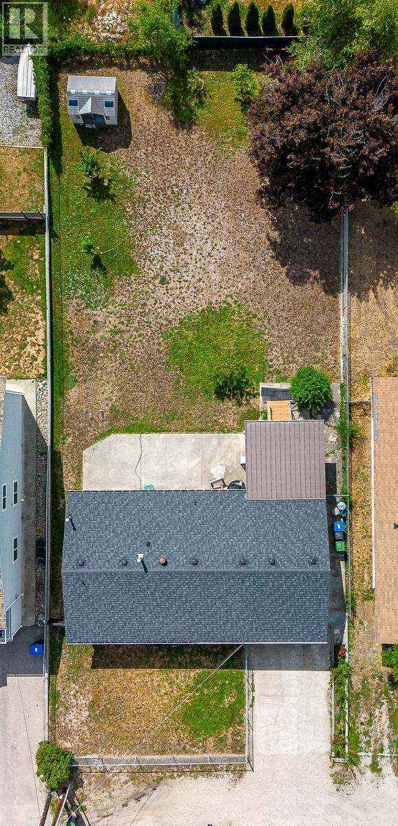  390 Asher Road, Kelowna