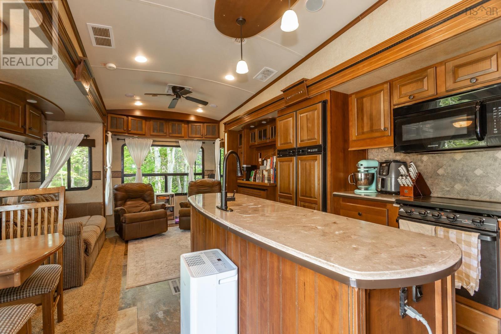 Property 24 of 45 of 83 Virginia Road