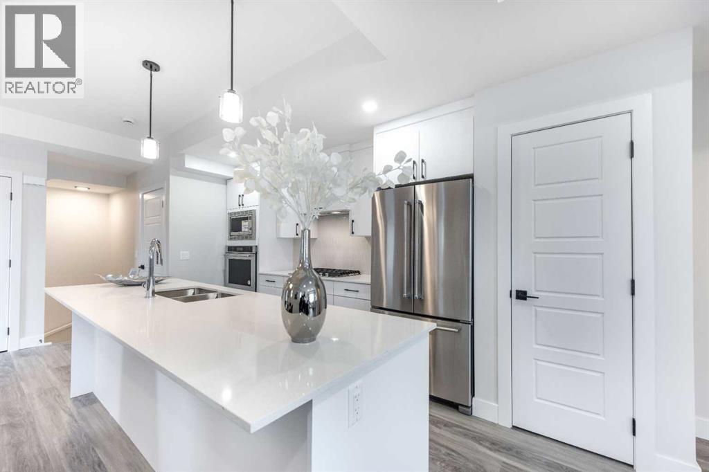 Single Family House for Sale in    Avenue  NW West Hillhurst Calgary 