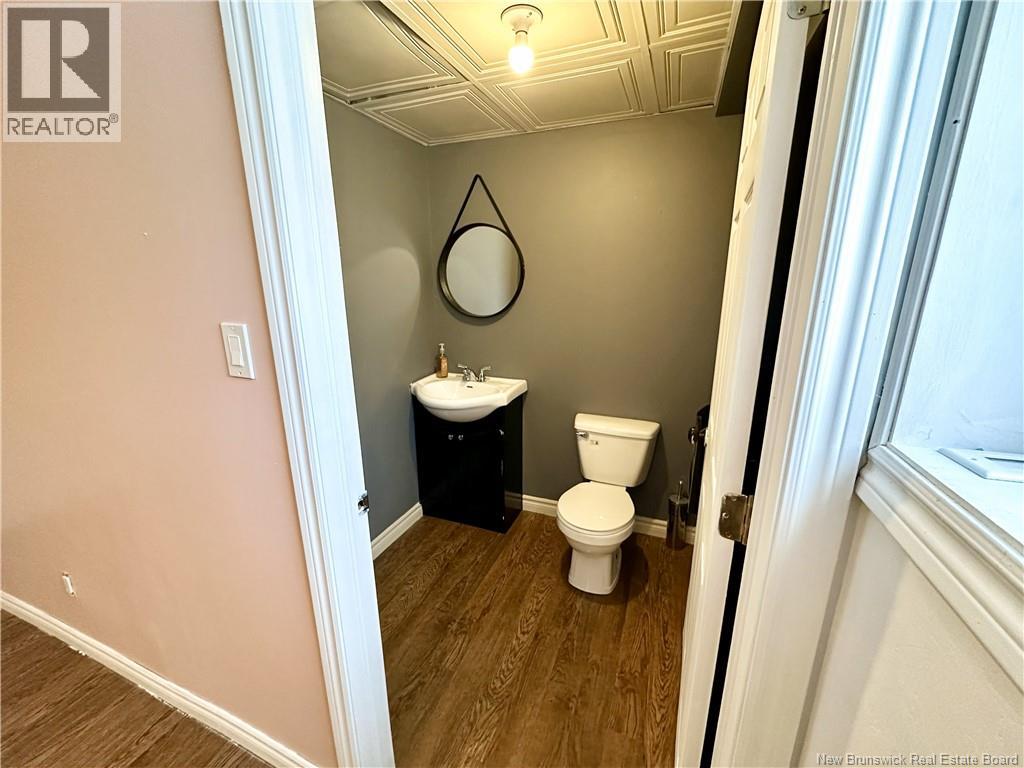 11 FRANCOIS STREET - 12