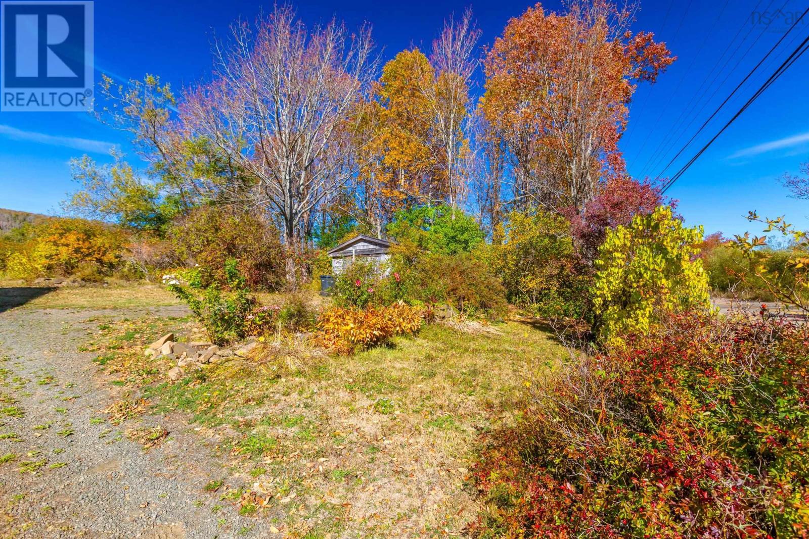 Property 43 of 46 of 1611 Granville Road