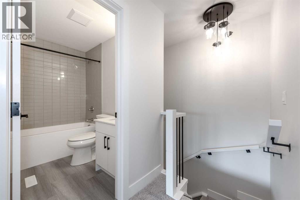 Single Family House for Sale in    Avenue  NW West Hillhurst Calgary 