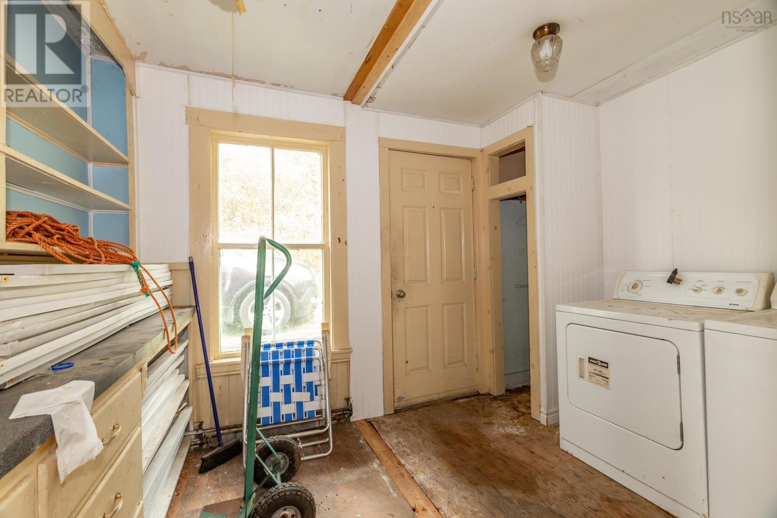 Property 16 of 32 of 27 Eastern Head