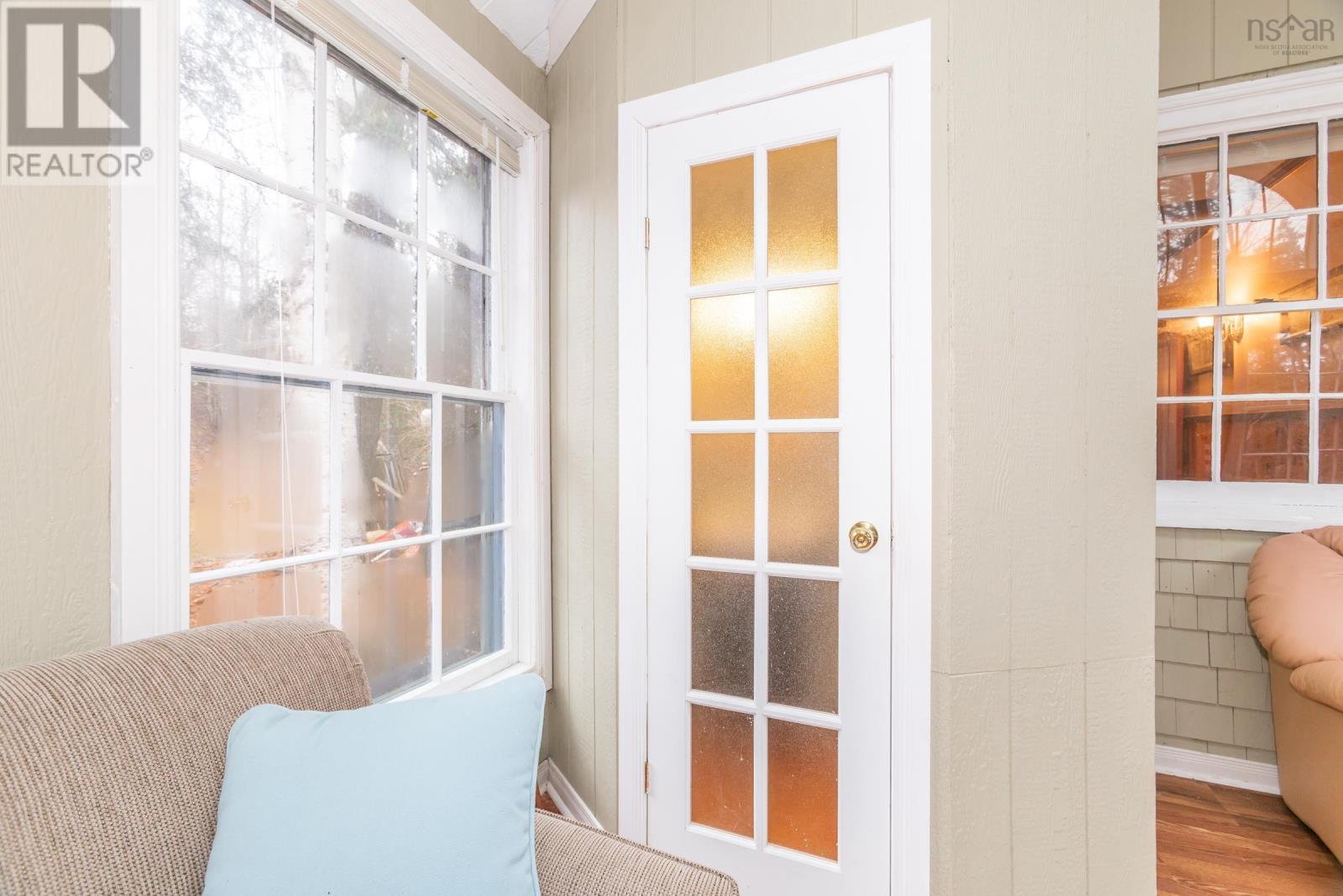 Property 25 of 47 of 222 Old Trunk 1