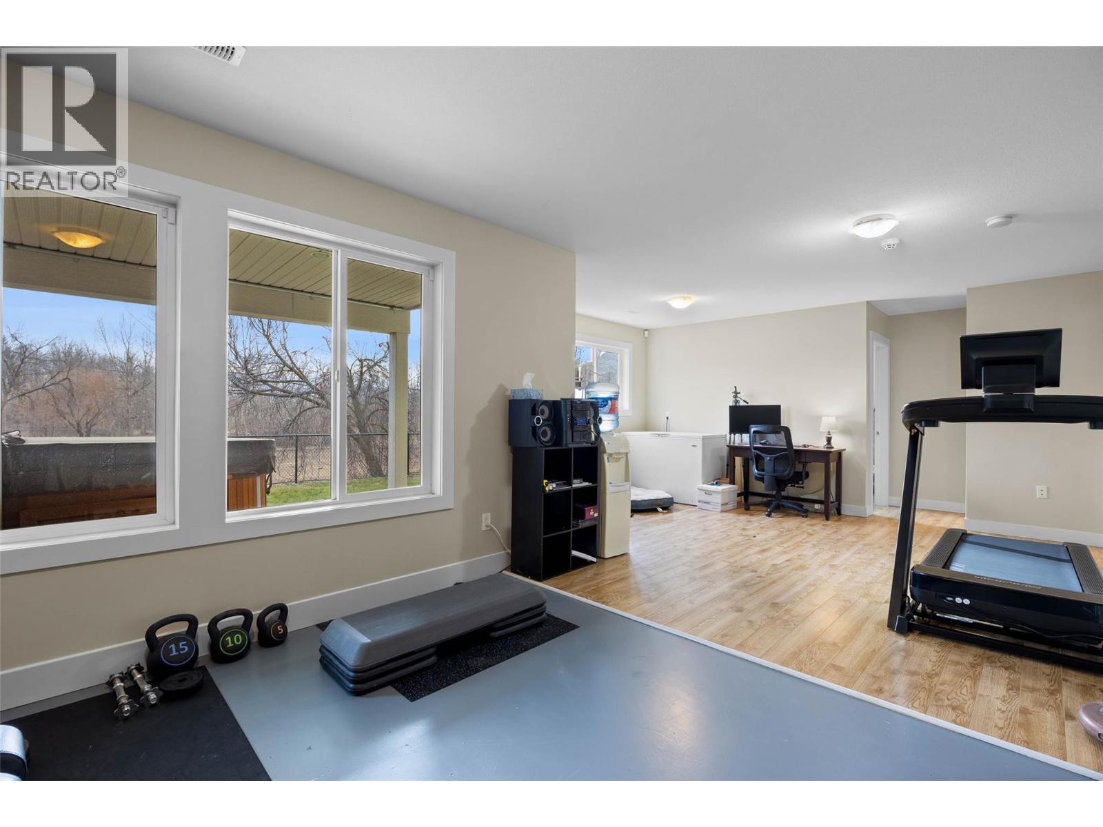 2748 Beachmount Crescent, Kamloops