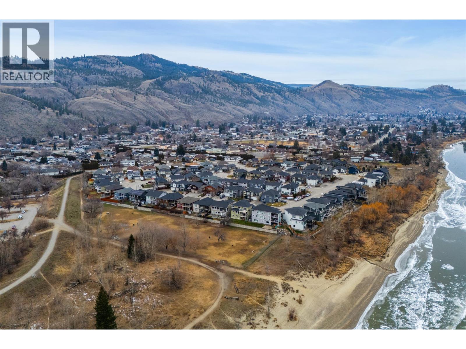 2748 Beachmount Crescent, Kamloops