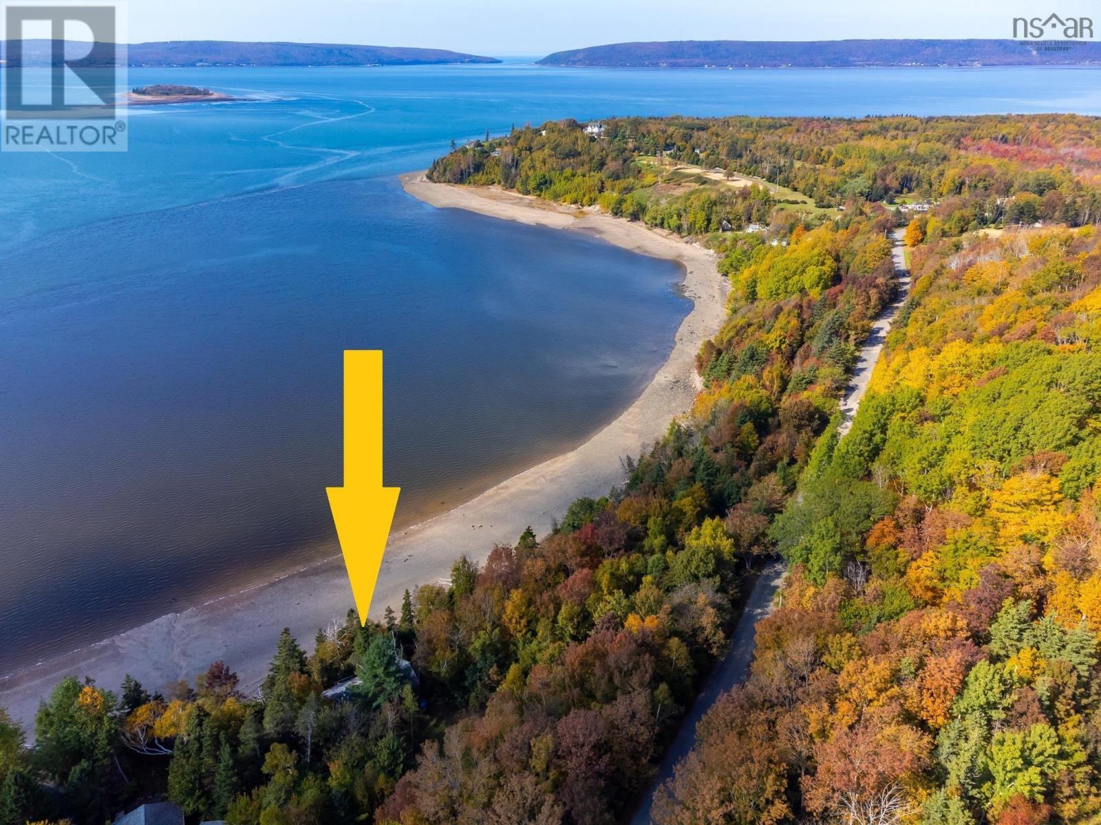 Property 6 of 47 of 222 Old Trunk 1