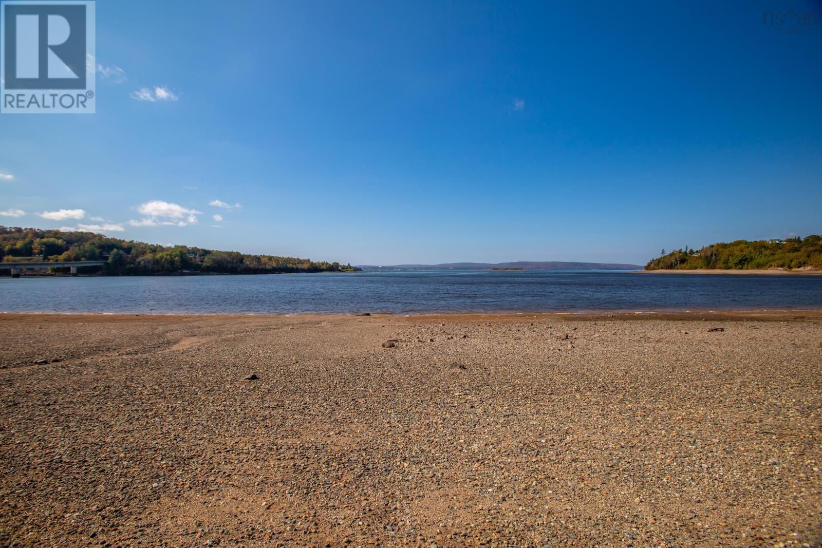 Property 8 of 47 of 222 Old Trunk 1