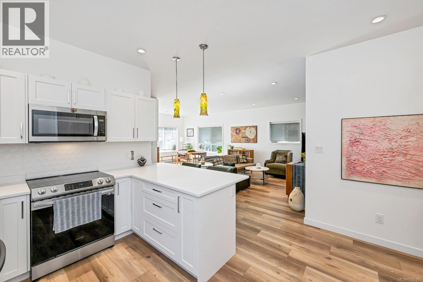 31 Saanich Ridge Dr, Central Saanich