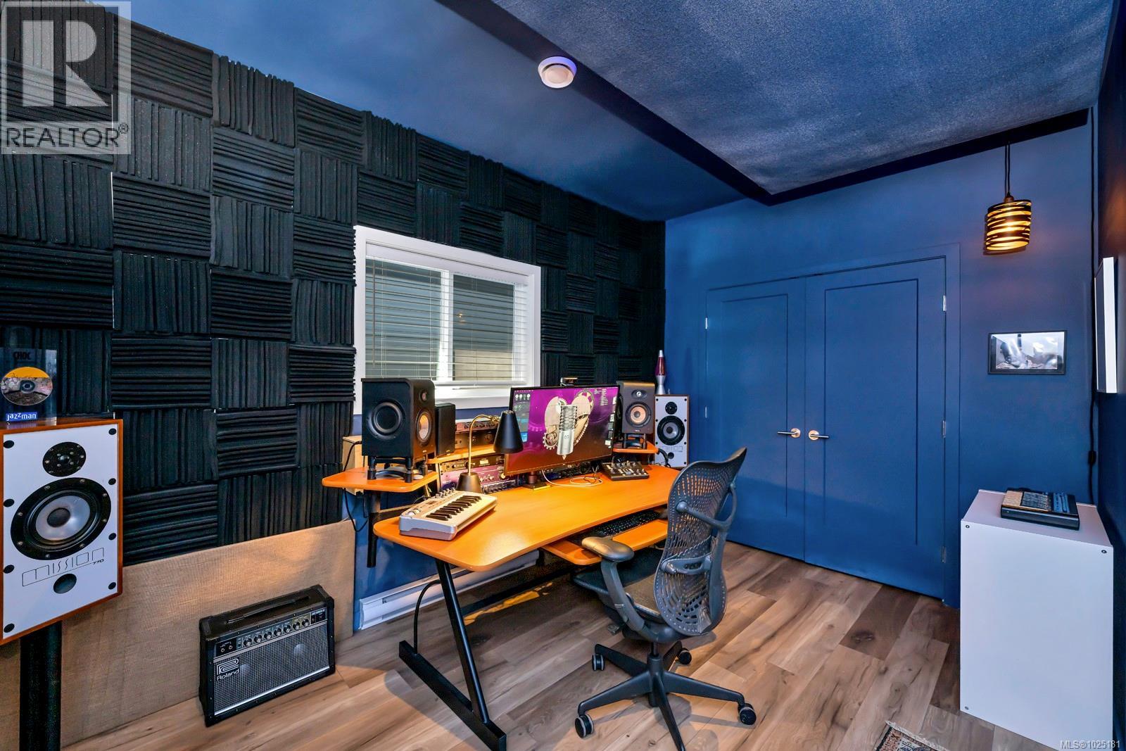 31 Saanich Ridge Dr, Central Saanich