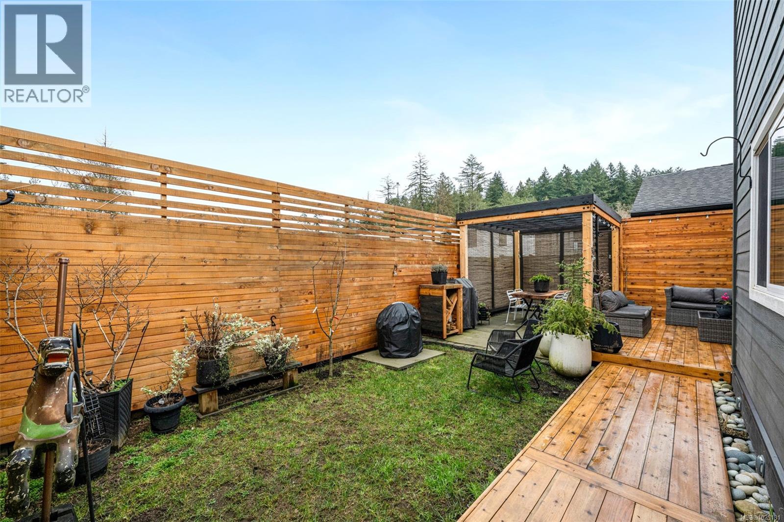 31 Saanich Ridge Dr, Central Saanich