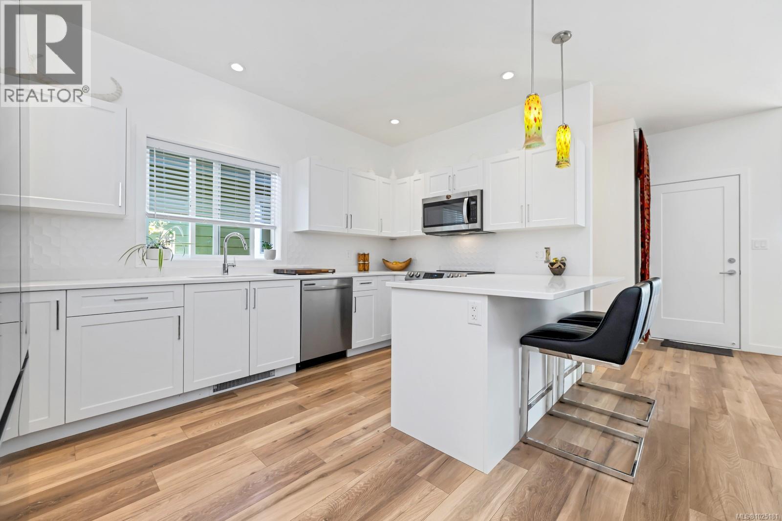 31 Saanich Ridge Dr, Central Saanich