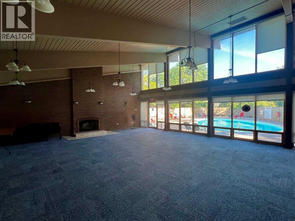 Single Family House for Sale in    Avenue SW Haysboro Calgary 