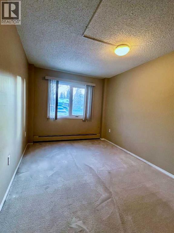 Single Family House for Sale in    Avenue SW Haysboro Calgary 