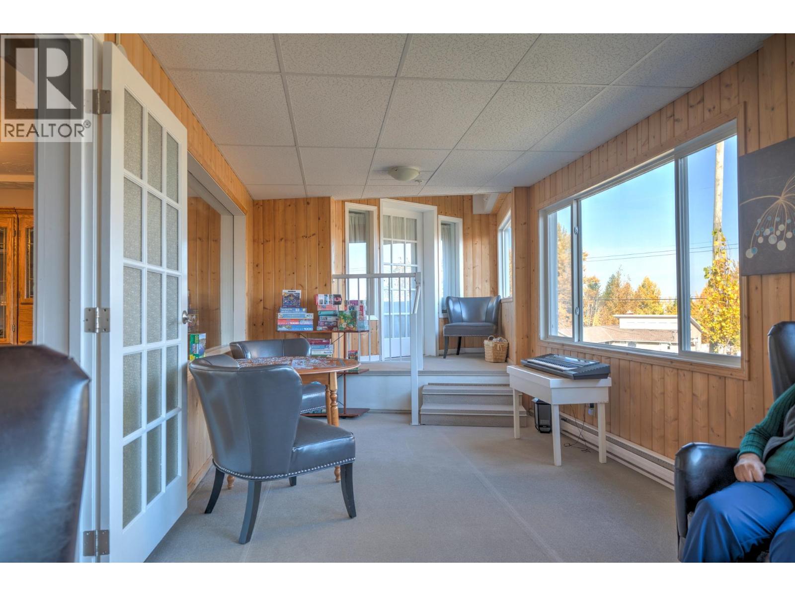 6373 HILLCREST PLACE, Prince George