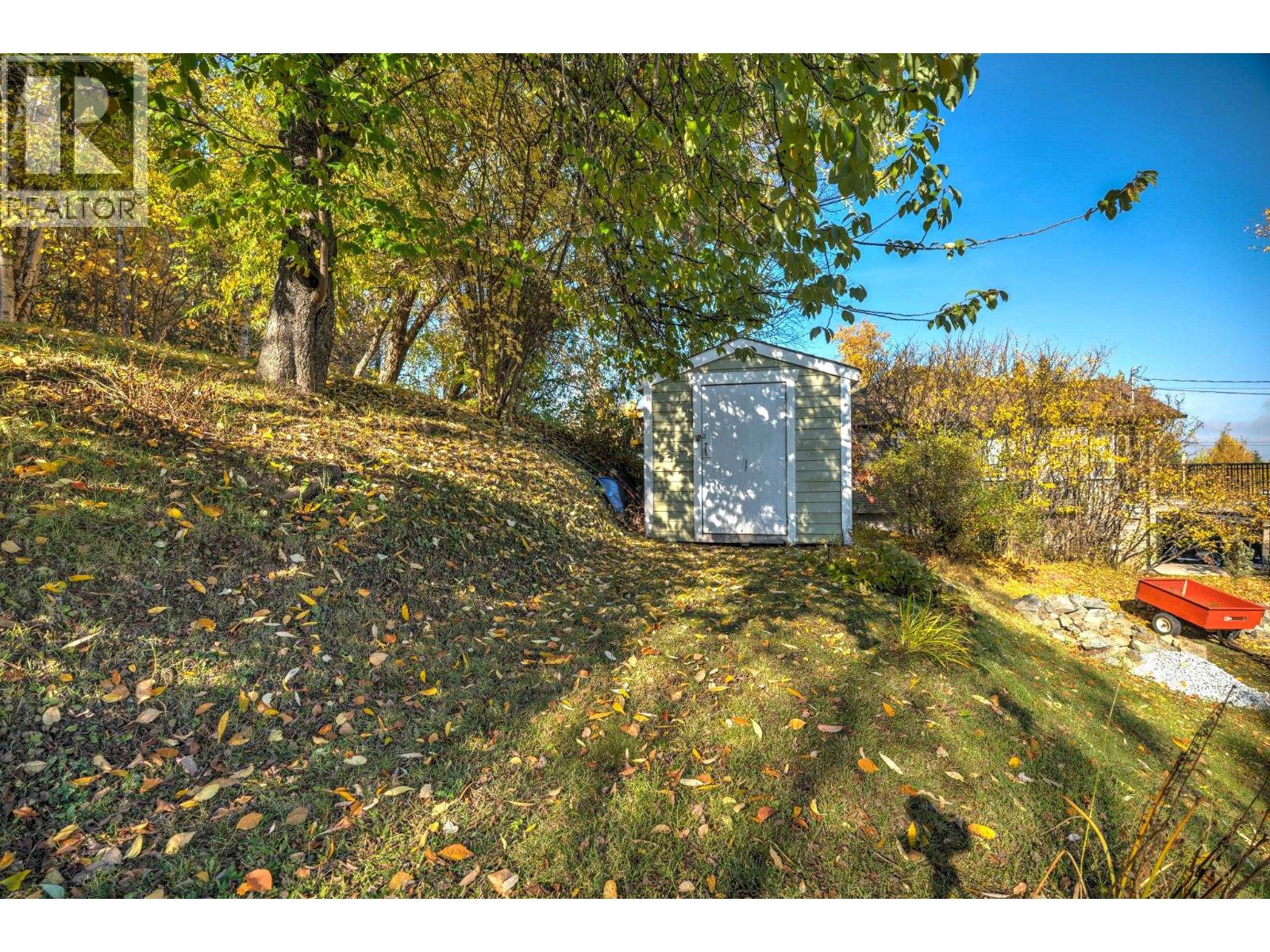 6373 HILLCREST PLACE, Prince George