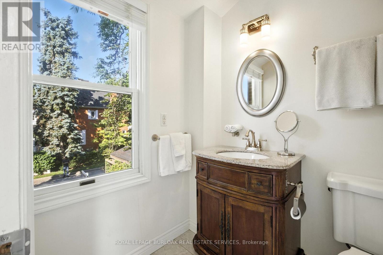 479 BLATHWAYTE LANE - 22