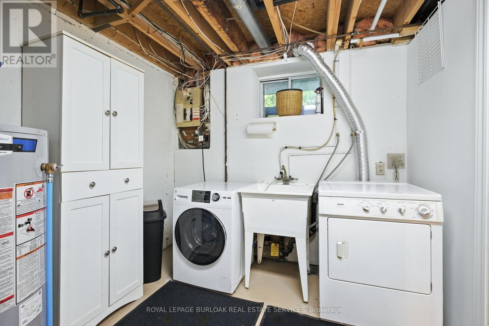 479 BLATHWAYTE LANE - 30