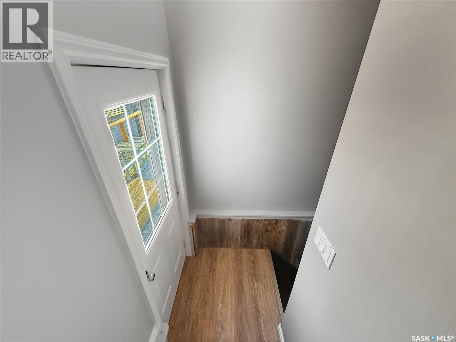 Single Family House Bungalow for Sale in  st AVENUE NE Swift Current 