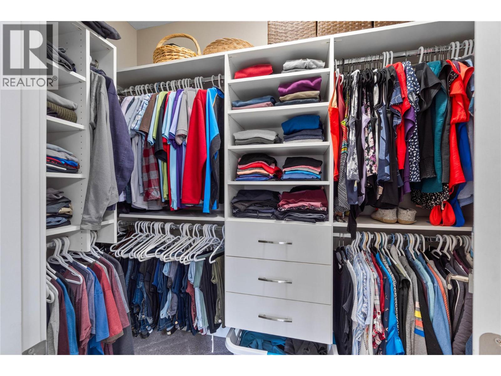 2064 SADDLEBACK Drive, Kamloops