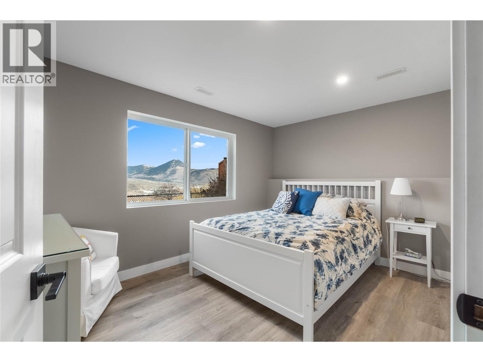 2064 SADDLEBACK Drive, Kamloops