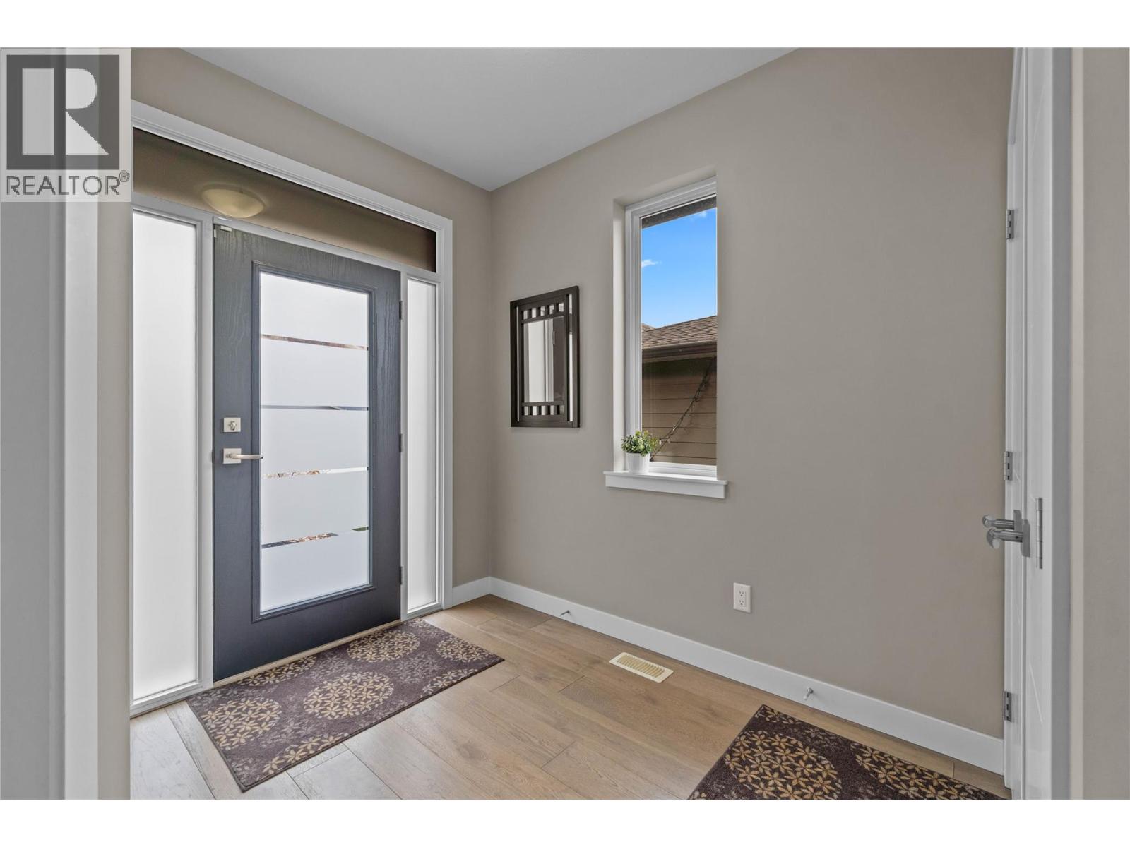2064 SADDLEBACK Drive, Kamloops