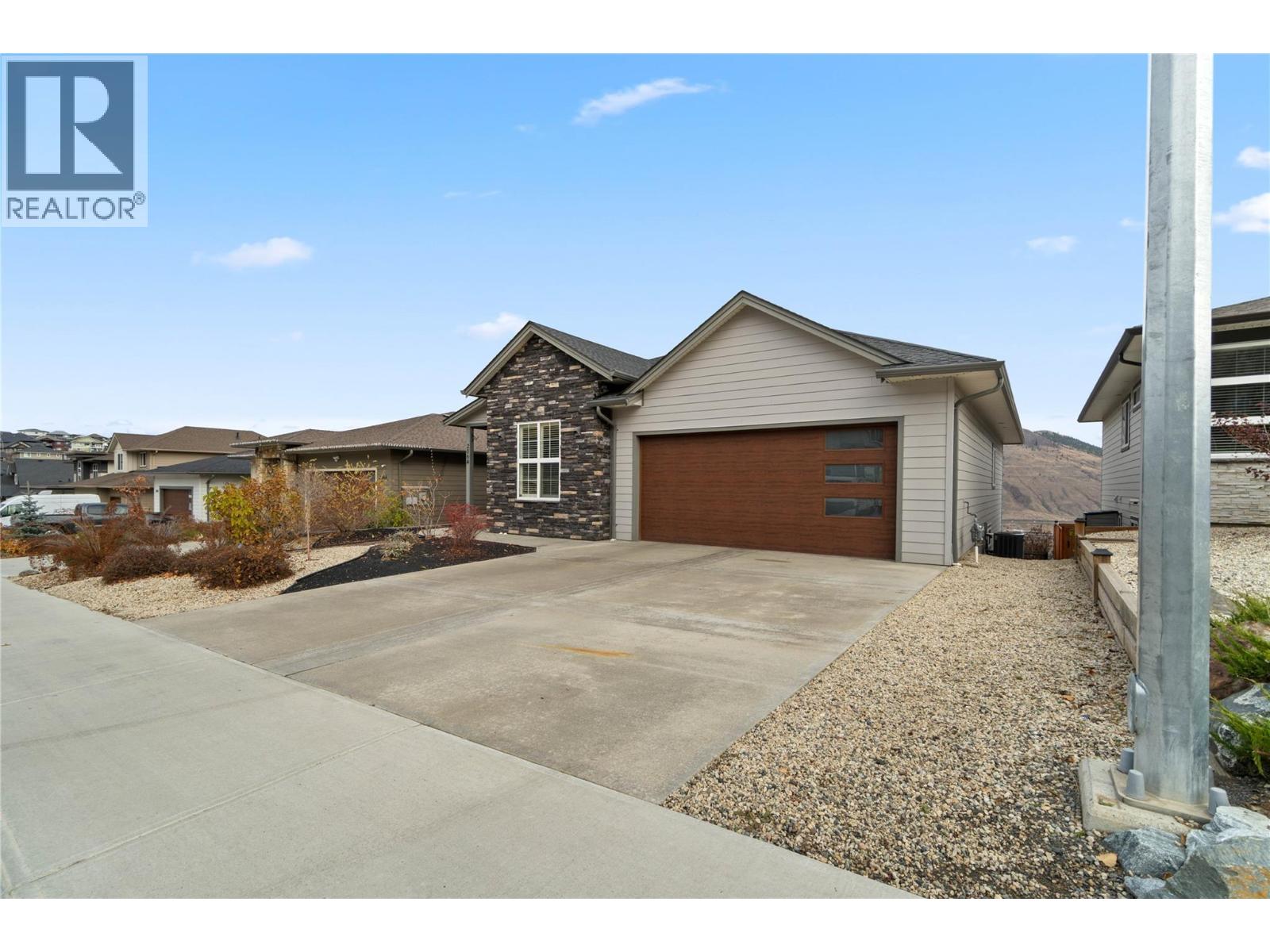 2064 SADDLEBACK Drive, Kamloops