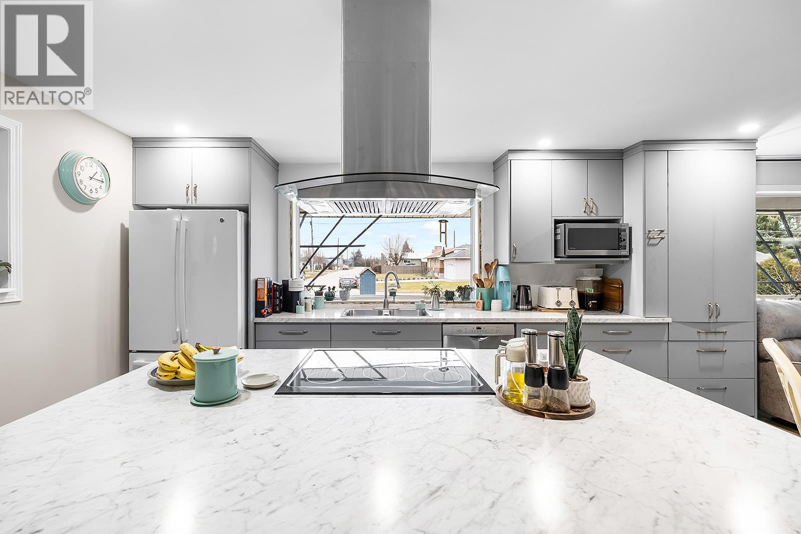 1220 CEDAR Street, Creston