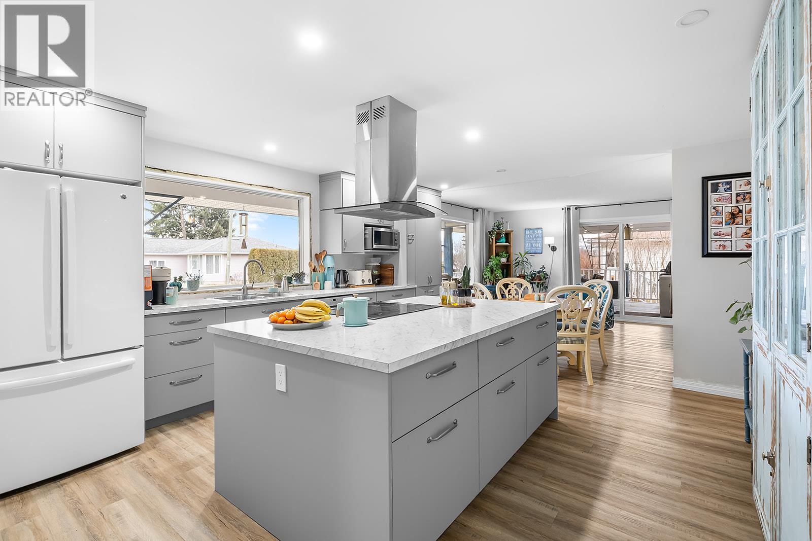 1220 CEDAR Street, Creston