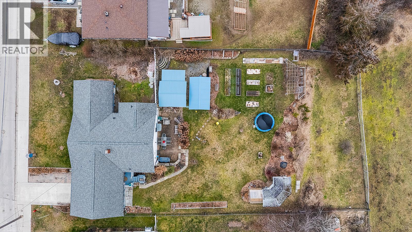 1220 CEDAR Street, Creston