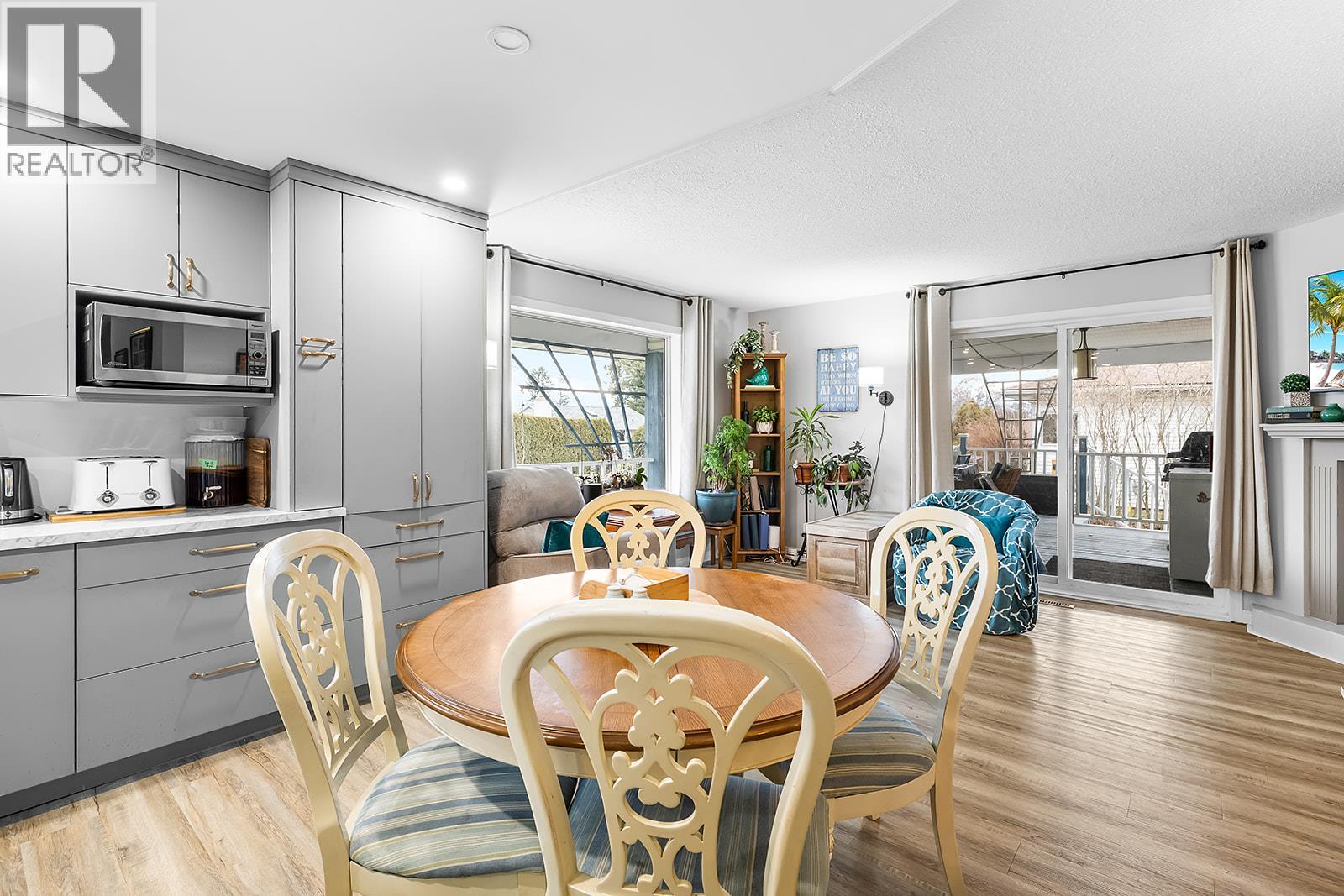 1220 CEDAR Street, Creston