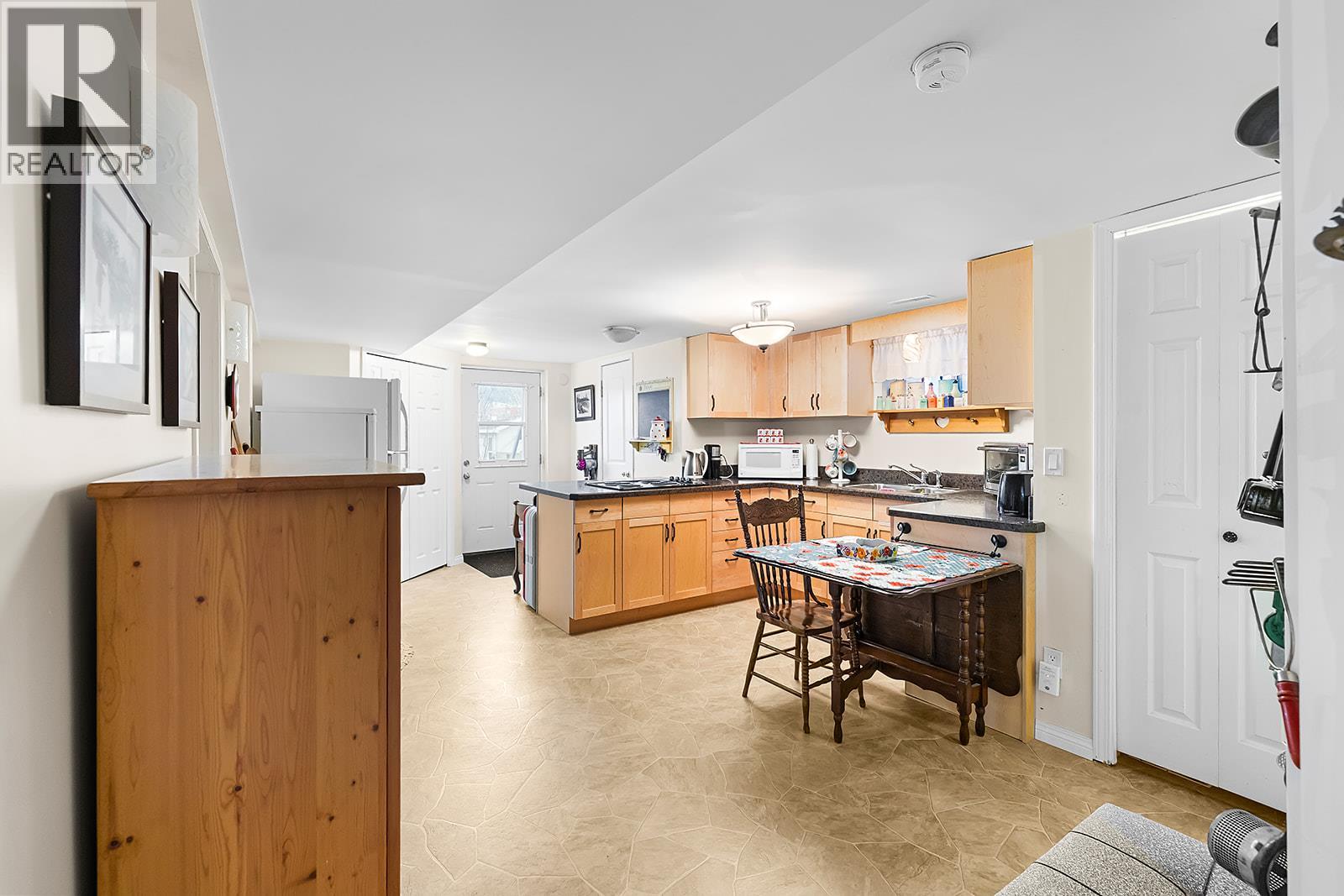 1220 CEDAR Street, Creston