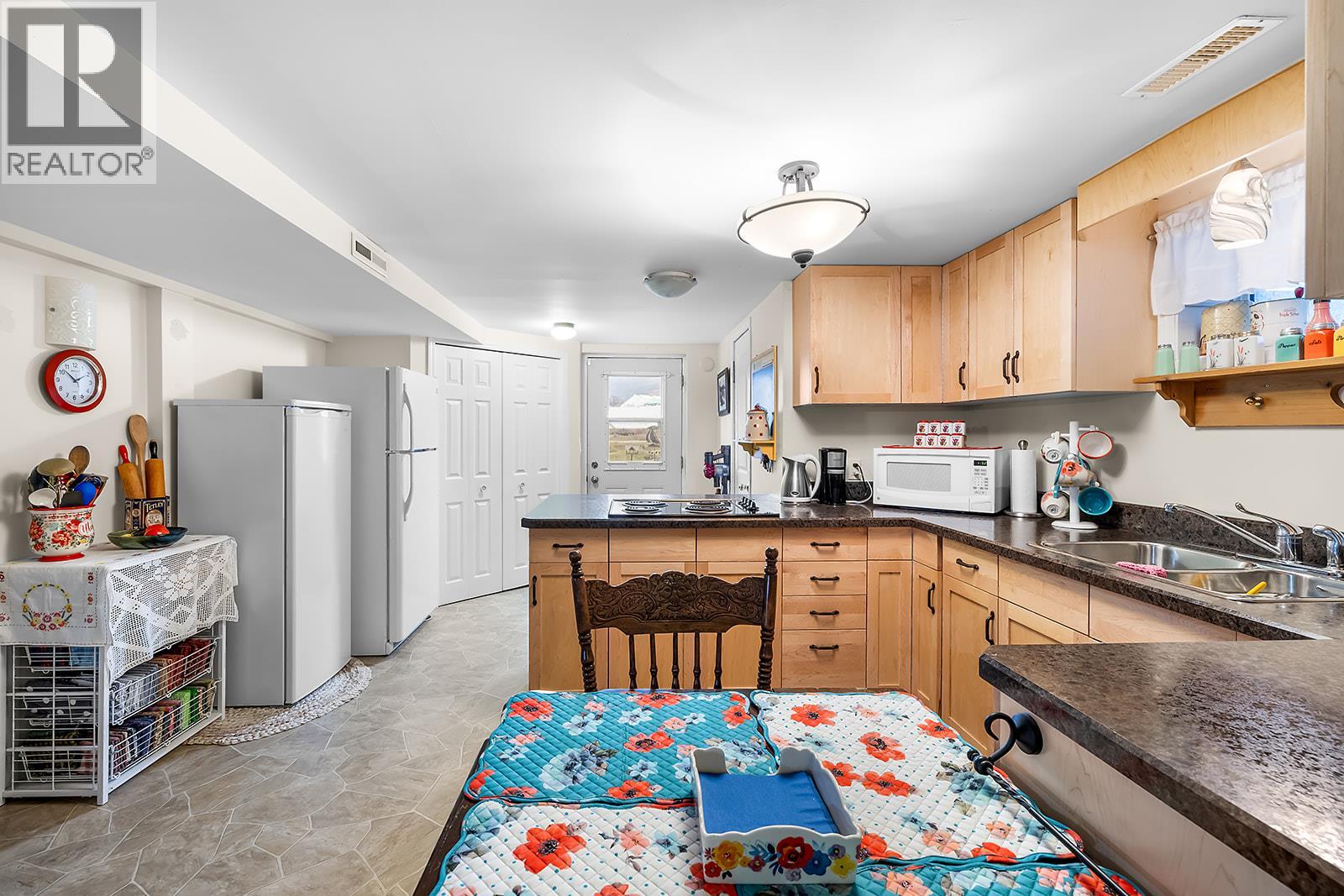 1220 CEDAR Street, Creston