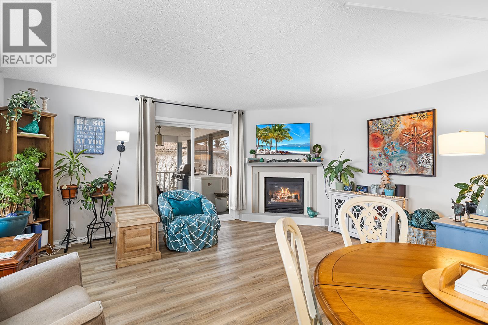 1220 CEDAR Street, Creston