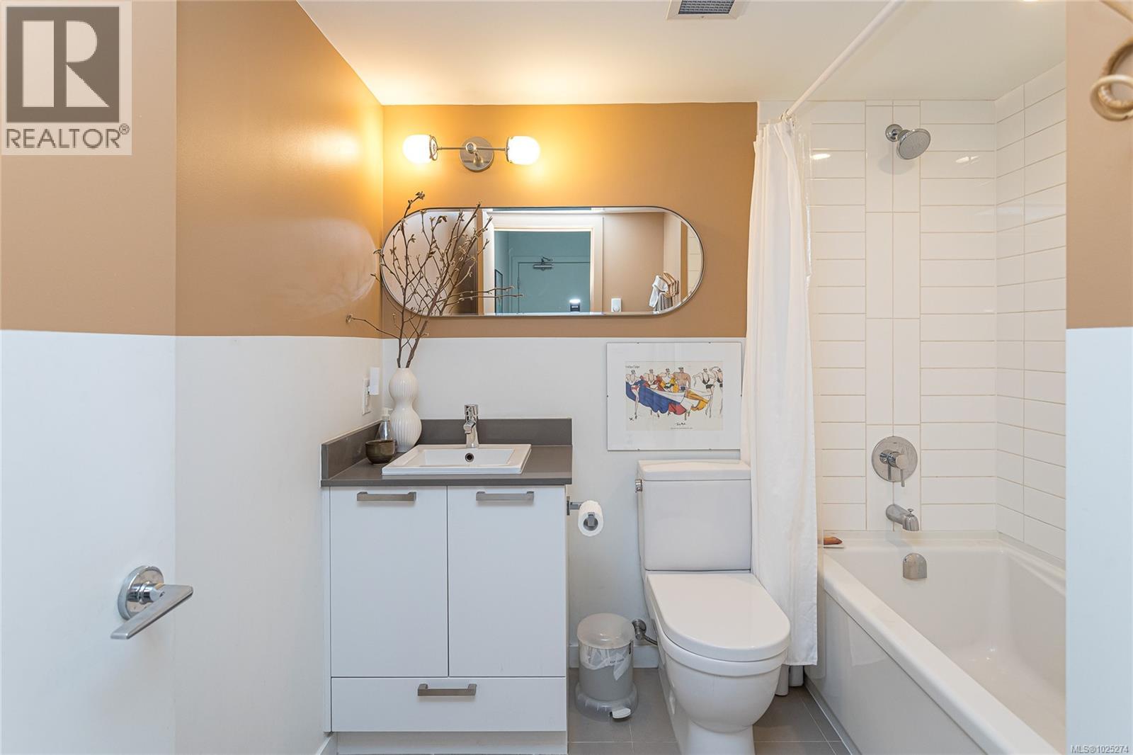 403 528 Pandora Avenue, Victoria