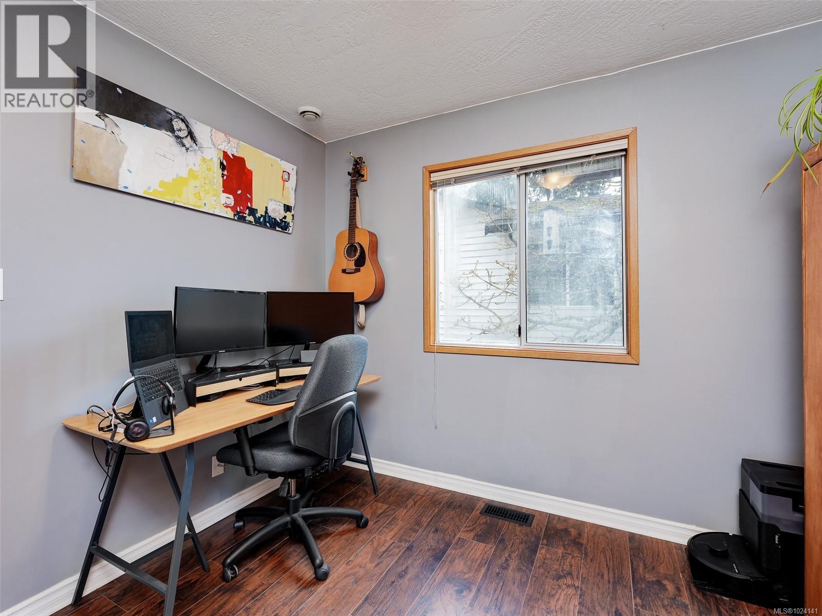  560 Atkins Avenue, Langford