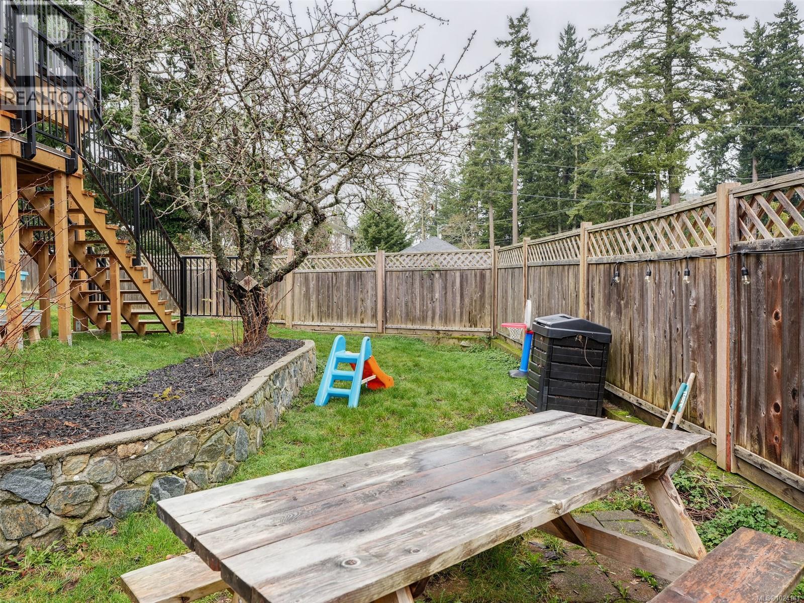  560 Atkins Avenue, Langford