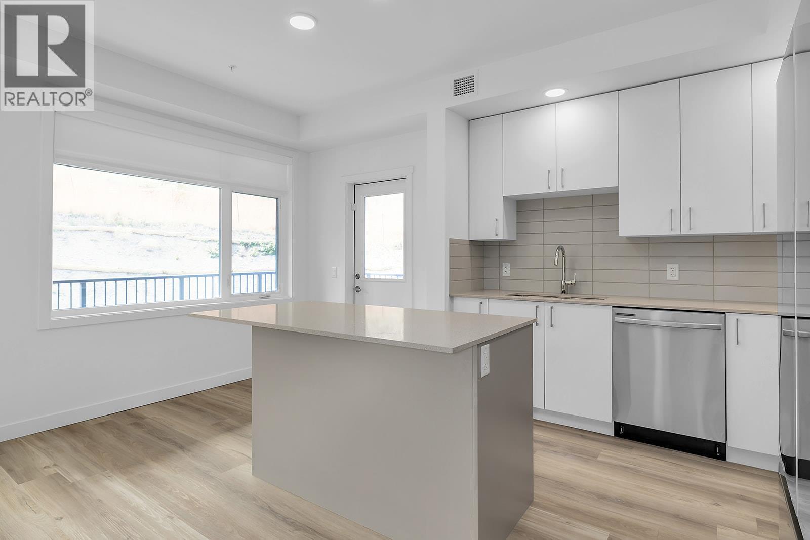 118 1057 Frost Road, Kelowna