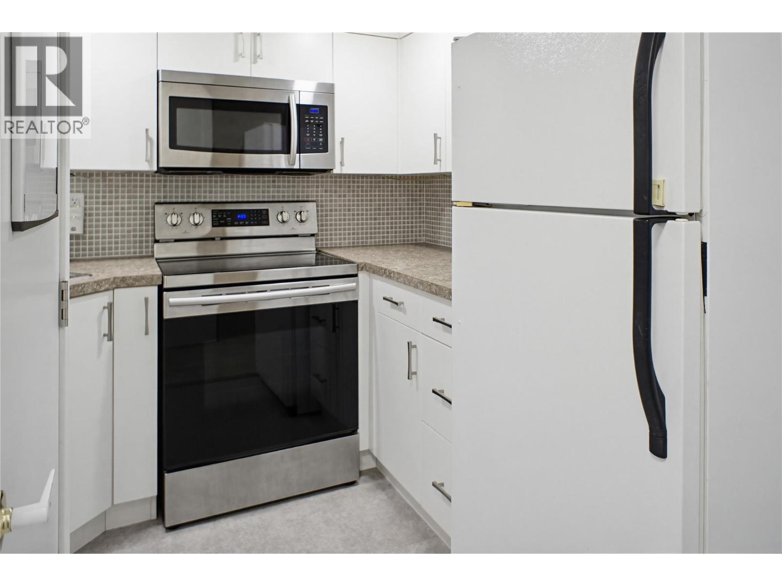 1271 KIMBERLEY CRESCENT - 22