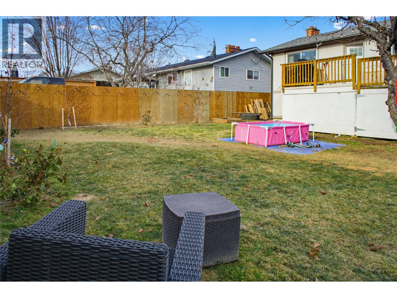 1271 KIMBERLEY CRESCENT - 18