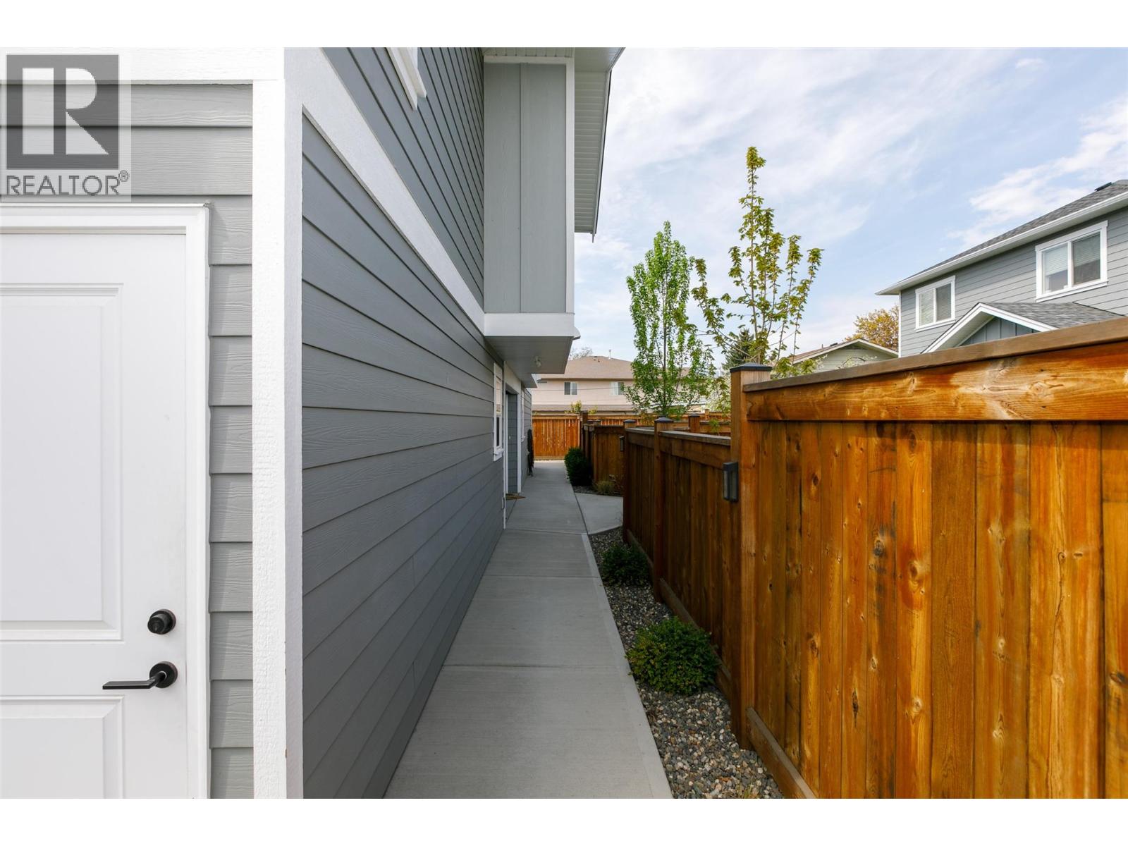  865 Patterson Avenue, Kelowna