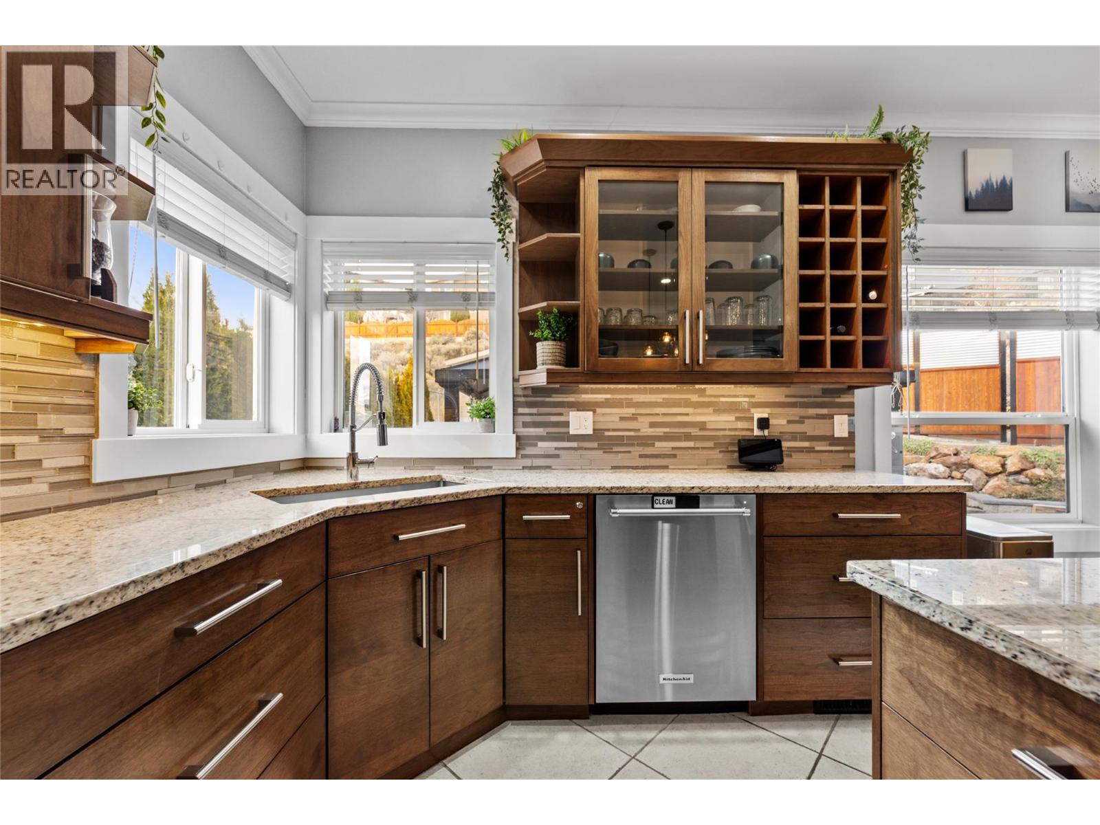 1052 QUAIL DRIVE - 8