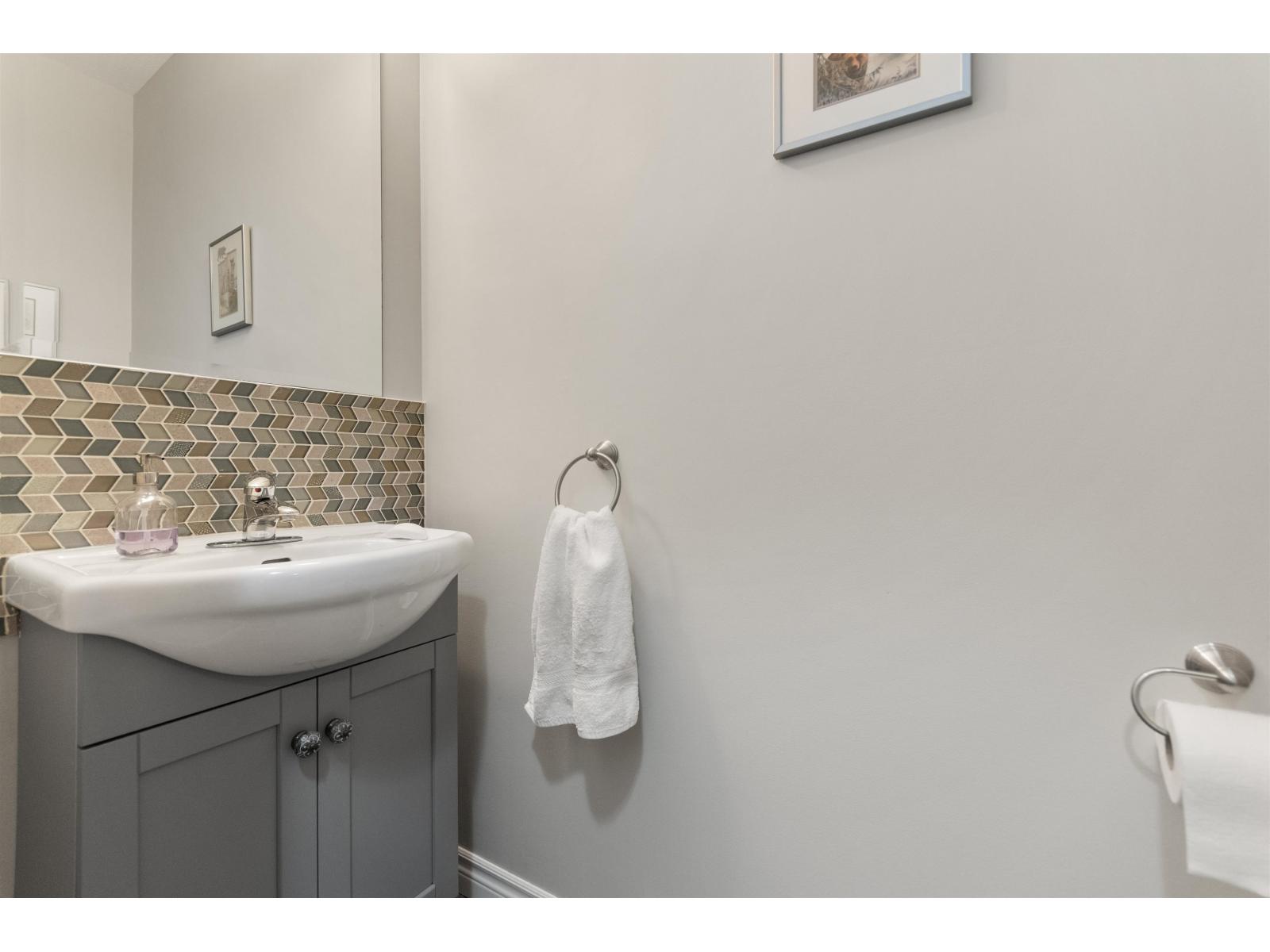 1999 ABERDEEN DRIVE, Agassiz, Agassiz