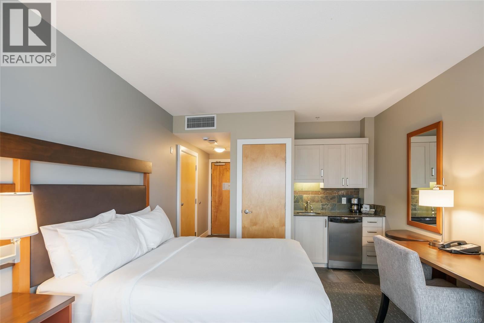 903/904C 181 Beachside Dr, Parksville