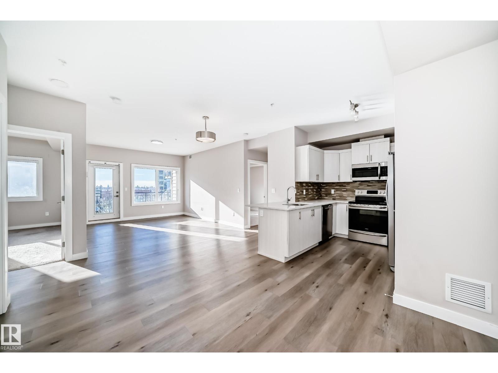 322 560 GRIESBACH PARADE PR NW - Photo 25