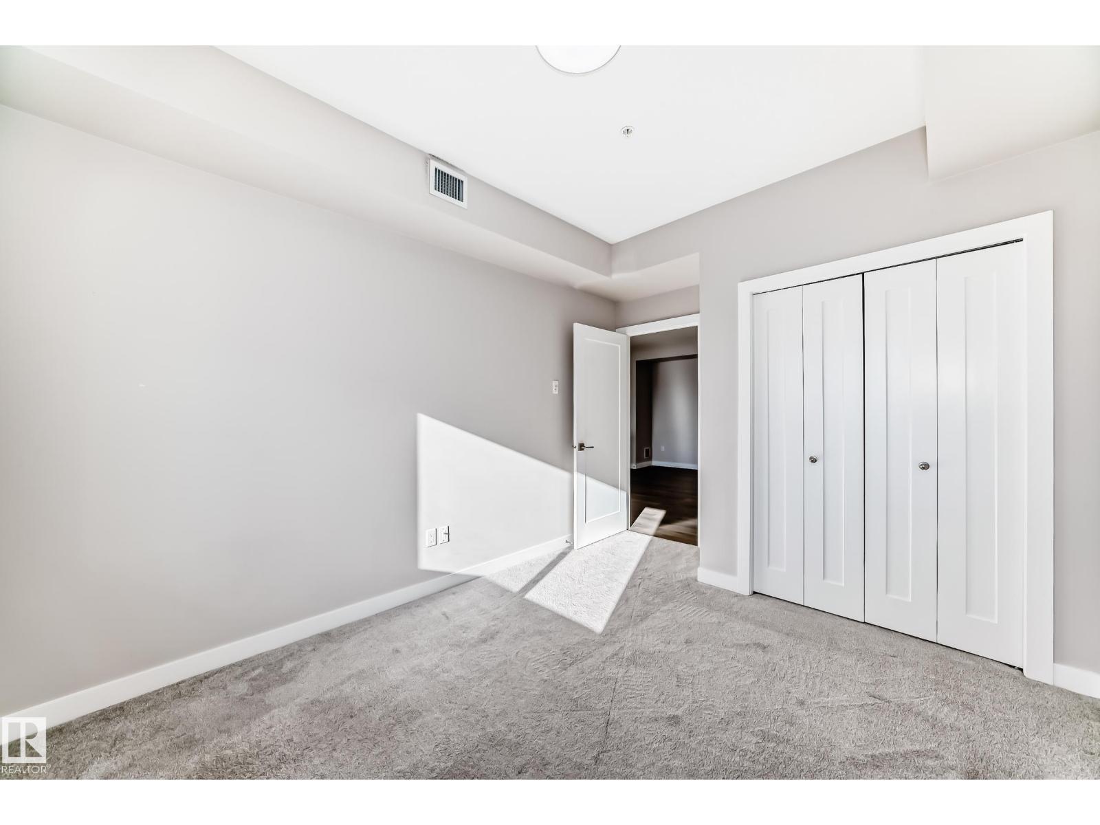 322 560 GRIESBACH PARADE PR NW - Photo 32