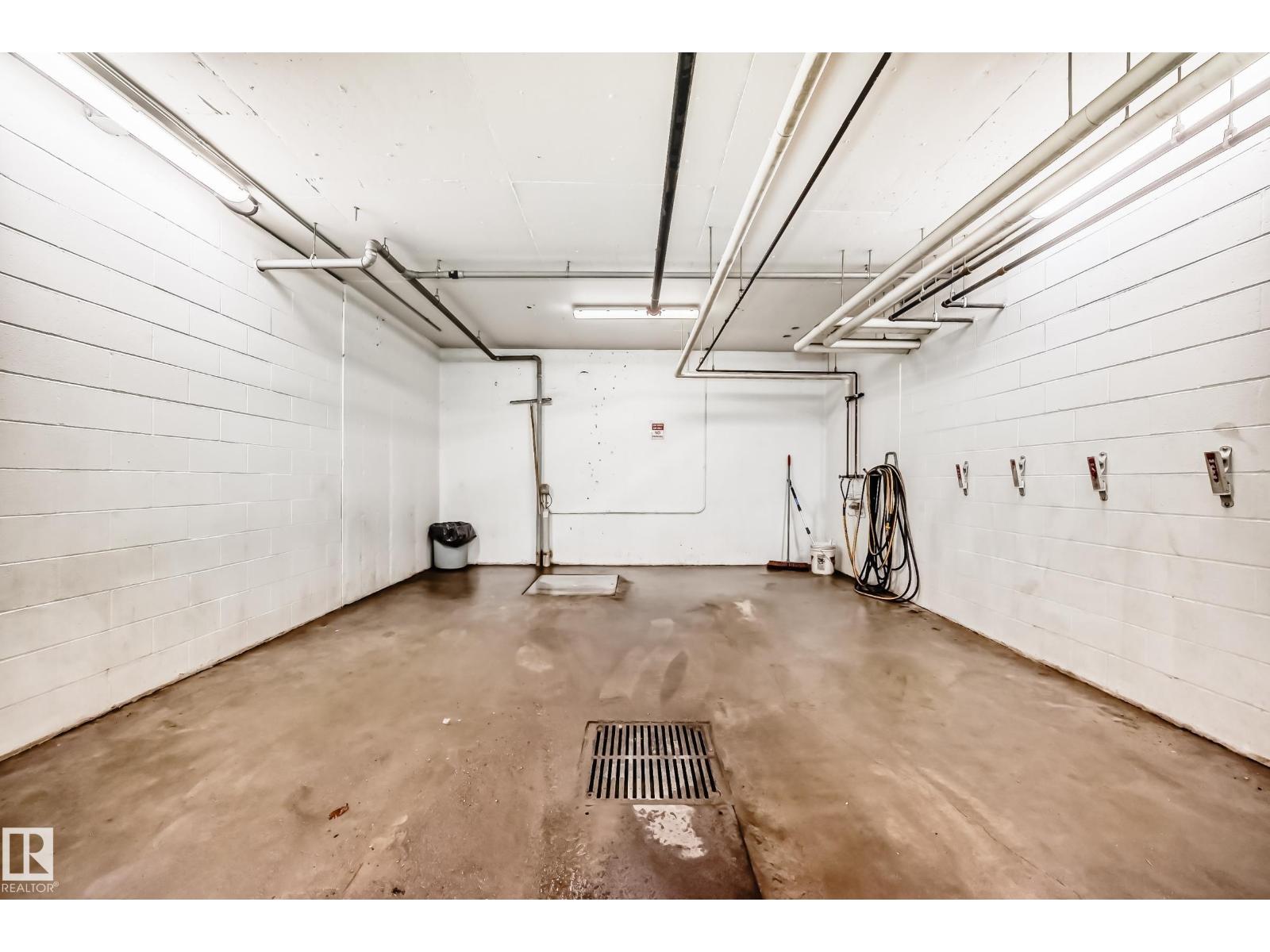 322 560 GRIESBACH PARADE PR NW - Photo 38