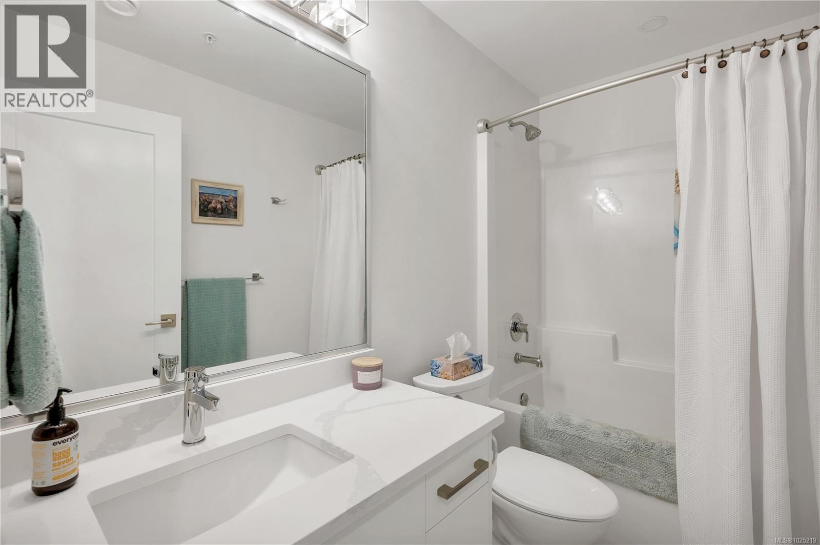 10 701 Sitka St, Campbell River